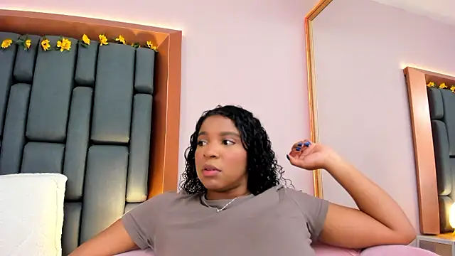 LisaMendez online show from January 15, 11:08 pm