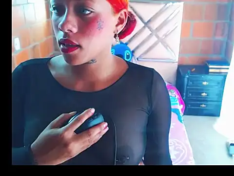 Snapshot of brytany_squirrt chatting on October 3, 2:14 pm brytany squirrt online show from October 3, 2:14 pm