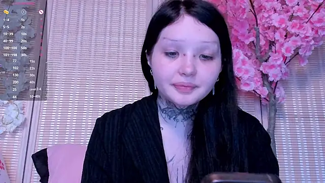 Snapshot of Lein_Bone chatting on September 15, 1:11 pm Lein Bone online show from September 15, 1:11 pm