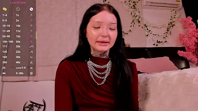 Snapshot of Lein_Bone chatting on October 12, 12:09 am Lein Bone online show from October 12, 12:09 am