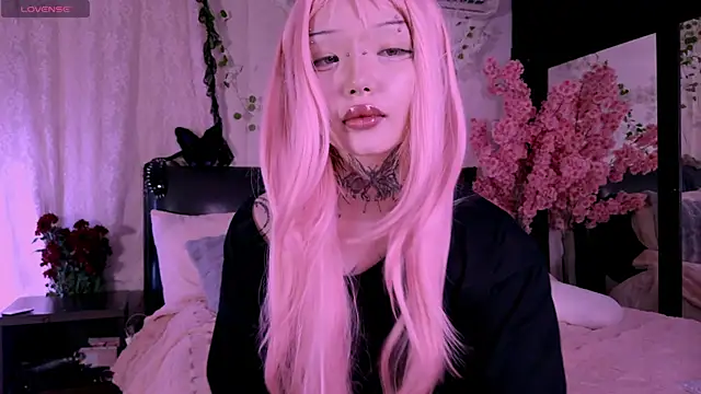 Snapshot of Lein_Bone chatting on October 27, 12:15 am Lein Bone online show from October 27, 12:15 am