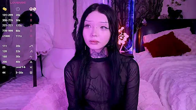 Snapshot of Lein_Bone chatting on November 27, 12:24 am Lein Bone online show from November 27, 12:24 am