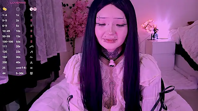 Snapshot of Lein_Bone chatting on February 21, 12:11 am Lein Bone online show from February 21, 12:11 am