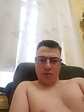 Snapshot of kristaly791 chatting on April 6, 8:59 am kristaly791 online show from April 6, 8:59 am