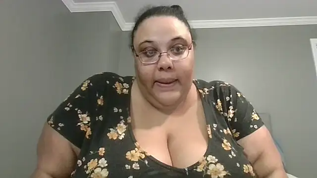 SexyBBW10790 online show from March 4, 12:11 pm