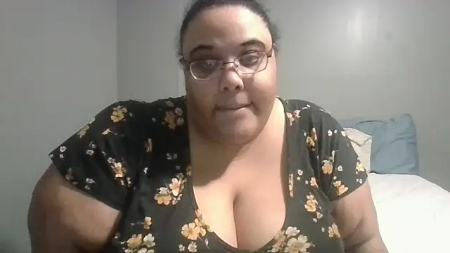 SexyBBW10790 online show from March 10, 11:04 am