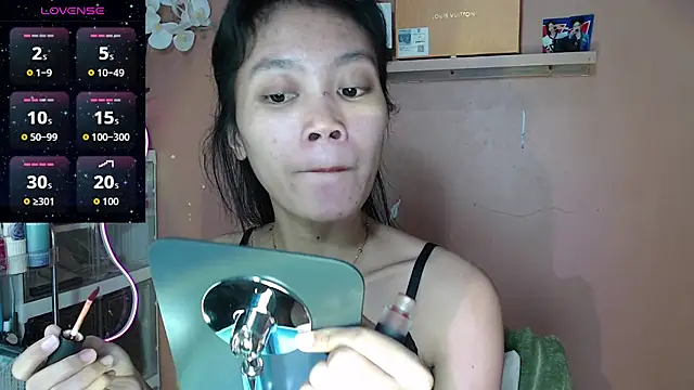 skinny gracie online show from March 15, 1:50 pm