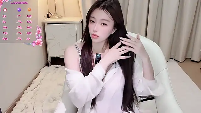u-haha online show from June 25, 2:54 pm