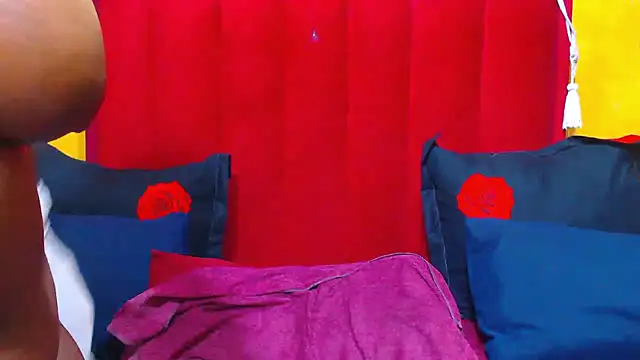 Snapshot of Candycrush2555 chatting on January 12, 4:39 am Candycrush2555 online show from January 12, 4:39 am