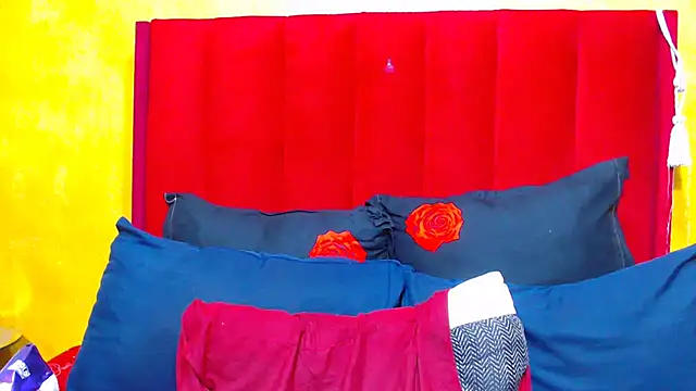 Snapshot of Candycrush2555 chatting on January 14, 7:30 pm Candycrush2555 online show from January 14, 7:30 pm