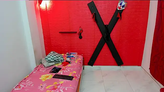 bdsmforever18 online show from March 3, 2:18 am