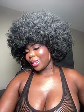 WomanNextdoor1 online show from April 2, 8:56 am