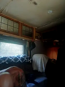 Snapshot of ShawnandDani7074 chatting on June 21, 5:37 pm ShawnandDani7074 online show from June 21, 5:37 pm