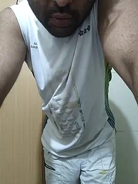 Aeroxx online show from May 10, 10:04 pm