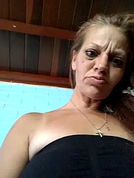 Snapshot of IrishGoddess69247 chatting on November 6, 3:46 pm IrishGoddess69247 online show from November 6, 3:46 pm