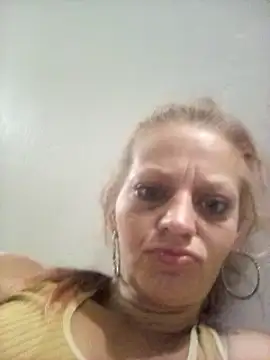 IrishGoddess69247 online show from November 11, 7:03 pm