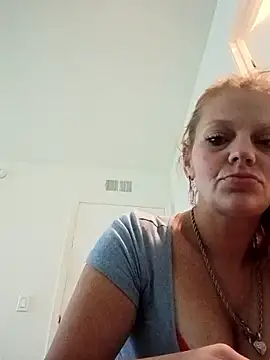 IrishGoddess69247 online show from February 23, 8:17 pm