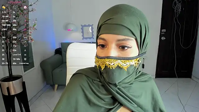 Snapshot of leila_whisper chatting on September 13, 6:18 pm leila whisper online show from September 13, 6:18 pm