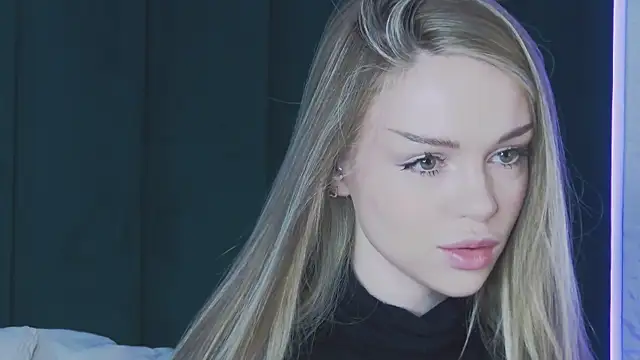 MarilynNova online show from April 7, 4:57 am