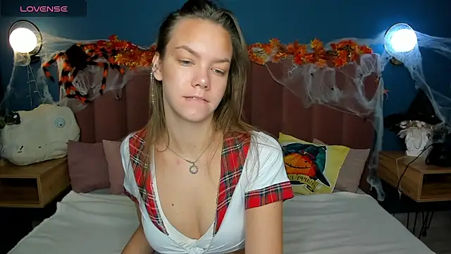 Vickie Smith online show from October 29, 1:30 am