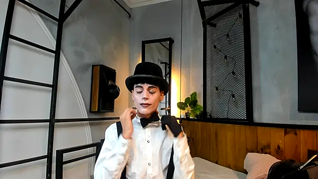 Dani mc1 online show from October 31, 11:55 am