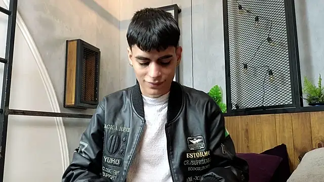 Dani mc1 online show from December 18, 11:27 am