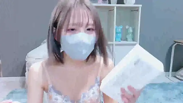 Snapshot of ka_na_ta_ch chatting on March 1, 4:09 pm ka na ta ch online show from March 1, 4:09 pm