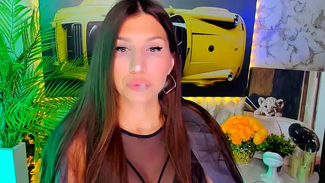 Mollyinyourmind online show from November 6, 4:57 am