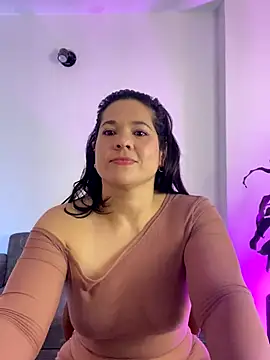 Snapshot of leiablack chatting on October 3, 12:02 pm leiablack online show from October 3, 12:02 pm