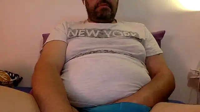 Snapshot of steve669_hot chatting on September 21, 7:54 am steve669 hot online show from September 21, 7:54 am