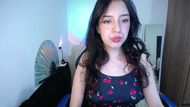 Snapshot of immisssilver chatting on October 2, 1:56 am immisssilver online show from October 2, 1:56 am