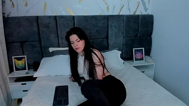 Astrid Velle online show from January 12, 5:34 am