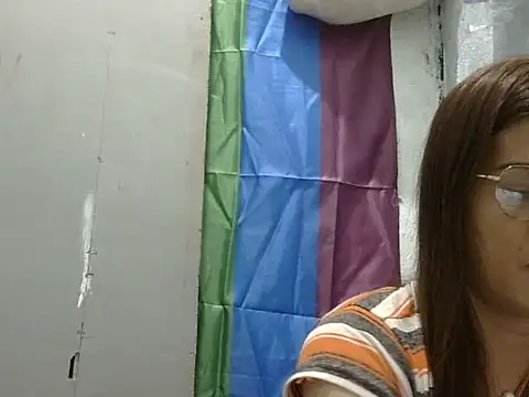 juicycum069 online show from March 5, 11:12 pm