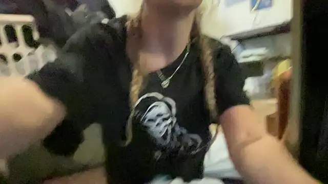 sweetceeme online show from October 27, 12:04 am