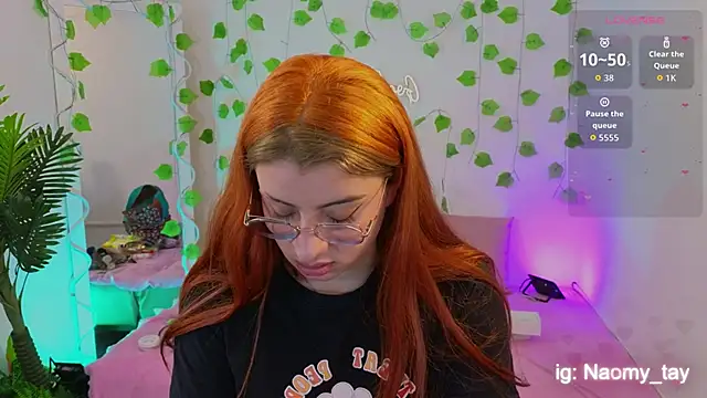 Naomy tay1 online show from September 18, 3:30 am