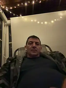 BULLBSX online show from April 8, 11:05 pm