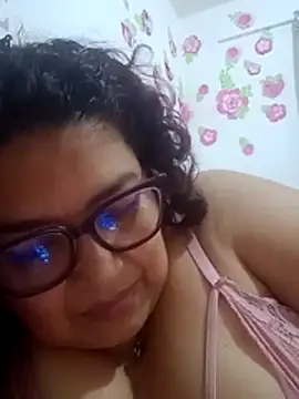 ladytropical1 online show from March 8, 2:04 am