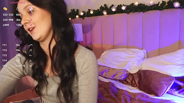 LilLisa online show from January 9, 4:32 pm