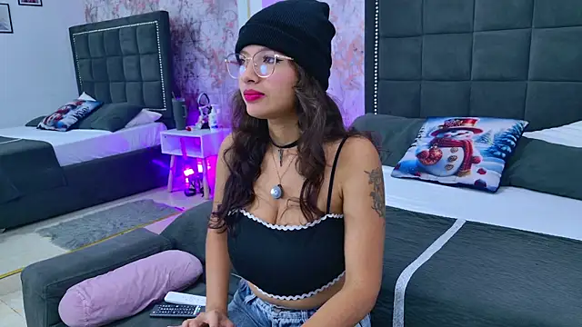 Angelique Angell online show from January 8, 7:38 pm