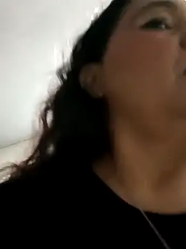 Laurasofia01 online show from October 3, 3:14 am