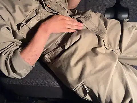 Snapshot of CAMEL1913 chatting on September 12, 5:24 pm CAMEL1913 online show from September 12, 5:24 pm