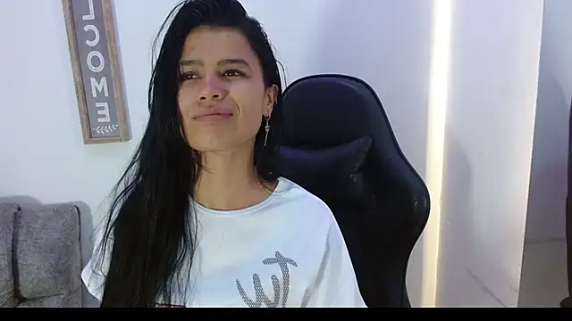 luna starr69 online show from September 25, 6:33 pm