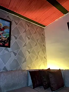 Alisse taylor2 online show from January 10, 11:45 am