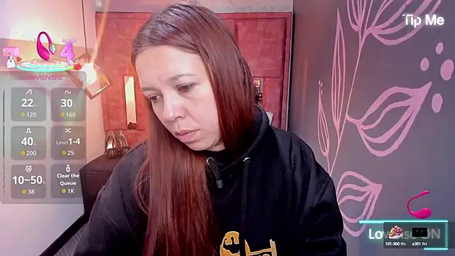 Isa Thompson   online show from September 14, 12:04 pm