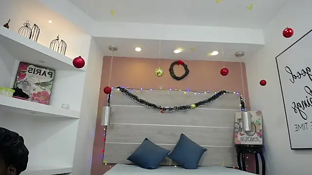 AlexandraCambell online show from December 16, 1:27 pm