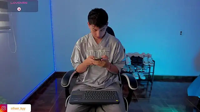 Casper   kyy online show from November 26, 1:01 pm