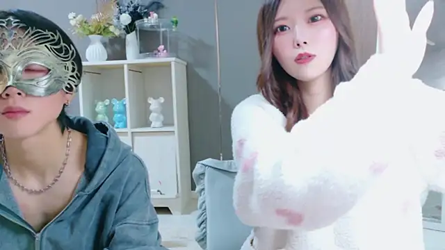 Reto-sama online show from October 27, 2:54 pm