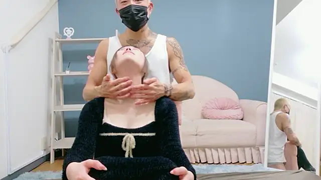 Reto-sama online show from March 30, 1:12 pm