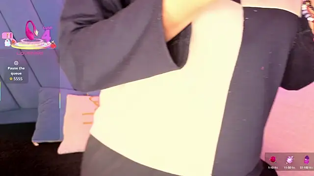 angel  red  online show from September 30, 3:11 am