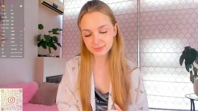 CindyGreen online show from October 9, 6:11 am